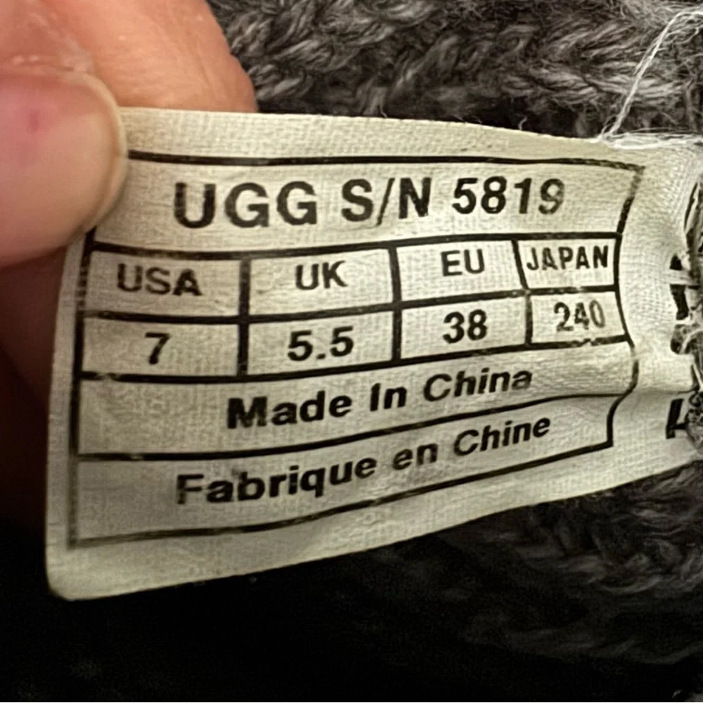 UGG Classic Tall Cardy Knit Sweater Boots Gray Cozy Winter Boho Boot Size 7